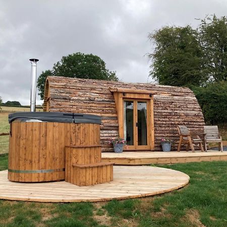 Отель Delor - Bryntalch Glamping Pods Монтгомери Экстерьер фото
