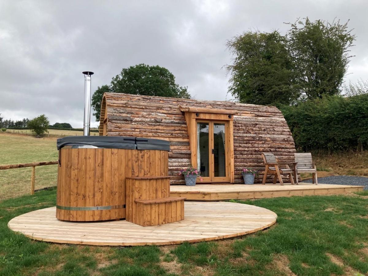 Отель Delor - Bryntalch Glamping Pods Монтгомери Экстерьер фото